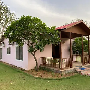 https://orchard-at-sarai.top-gurgaonhotels.com